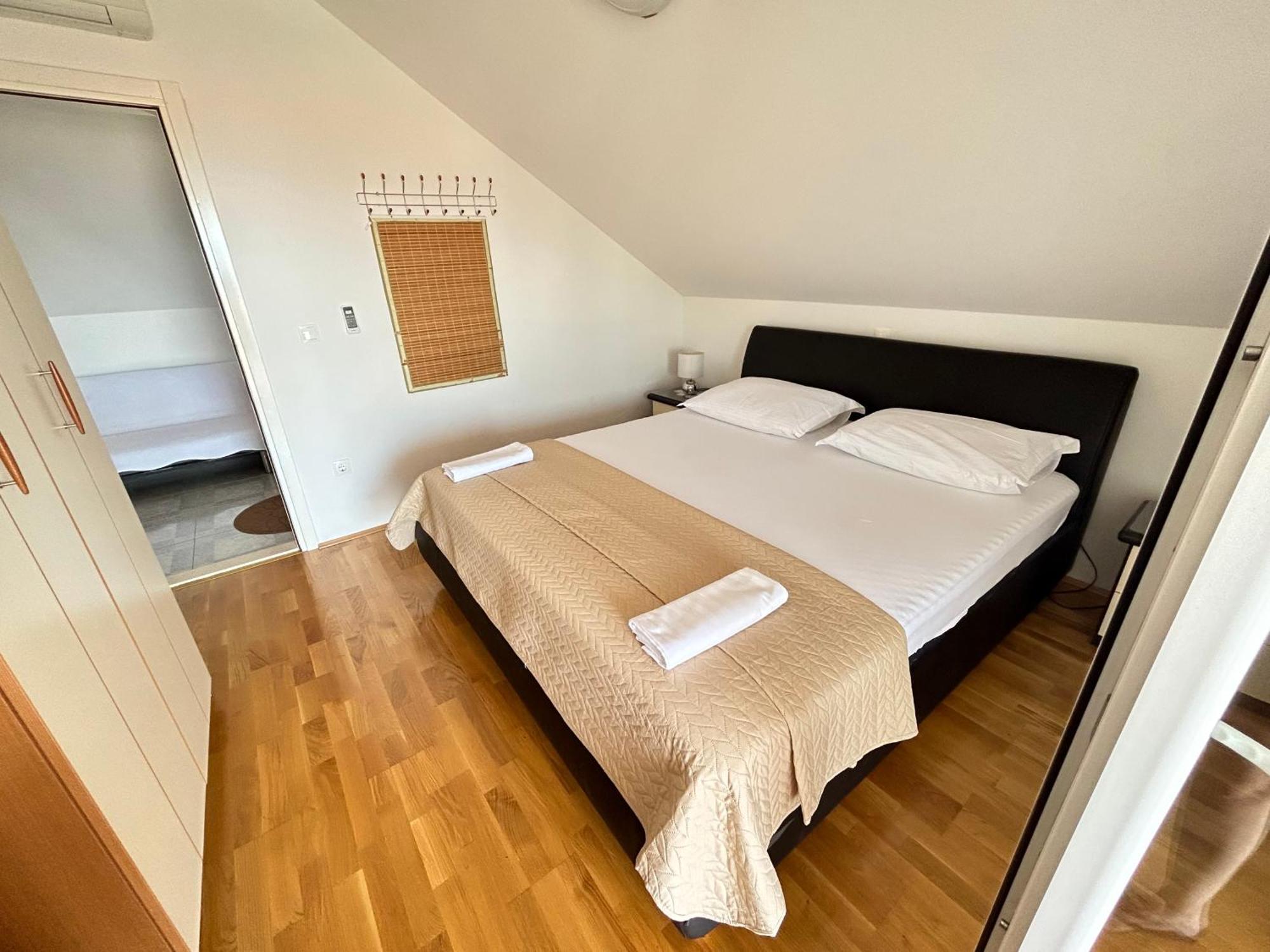 Apartments Sanda 2 Promajna Bagian luar foto