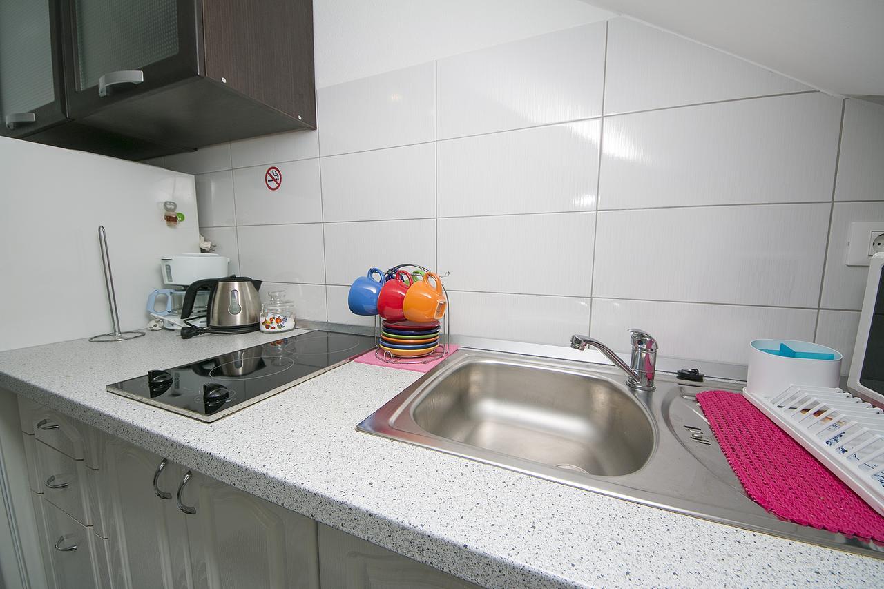 Apartments Sanda 2 Promajna Bagian luar foto